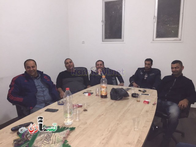                         كفرقاسم : رابطة المشجع القسماوي تعقد جلسة مع إدارة الوحدة وتقدم الدعم والمساندة للفريق للخروج من مأزقه